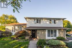 Welcome to 13 Pine Tree Cres - 