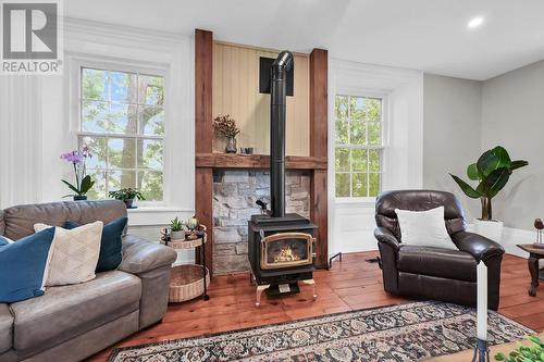 463 Concession 14 Road, Haldimand, ON - Indoor Photo Showing Living Room With Fireplace