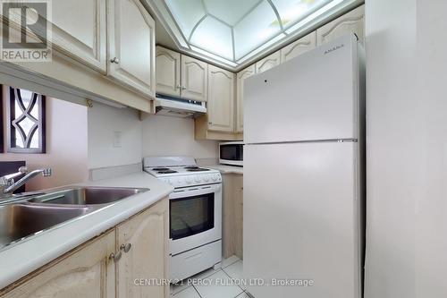 703 - 736 Bay Street, Toronto, ON - Indoor Photo Showing Kitchen With Double Sink