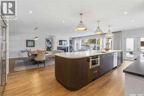 1134 Spadina Crescent E, Saskatoon, SK - Indoor Photo Showing Kitchen With Upgraded Kitchen