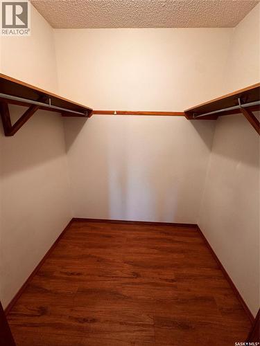 304 800 Hartney Avenue, Weyburn, SK - Indoor With Storage