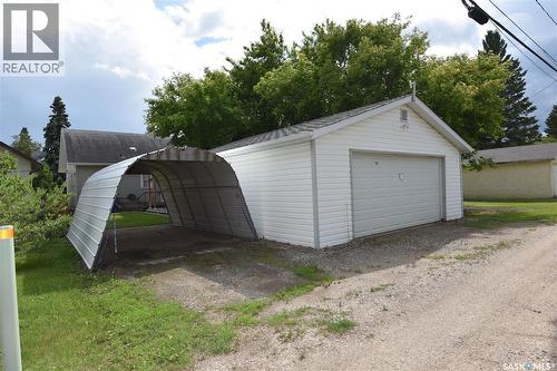 302 Main Street, White Fox, SK - Indoor Photo Showing Garage