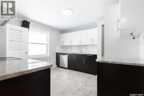 712 Empress Street, Regina, SK - Indoor Photo Showing Kitchen