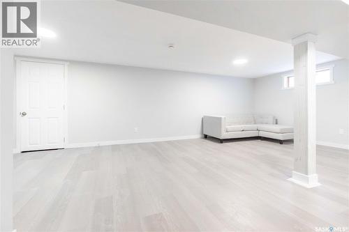 712 Empress Street, Regina, SK - Indoor