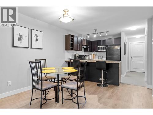 1099 Sunset Drive Unit# 341, Kelowna, BC - Indoor Photo Showing Other Room