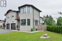 181 ANGLO STREET  Bracebridge, ON P1L 2H3