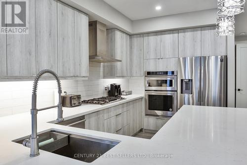 181 Anglo Street, Bracebridge, ON - Indoor Photo Showing Kitchen With Upgraded Kitchen
