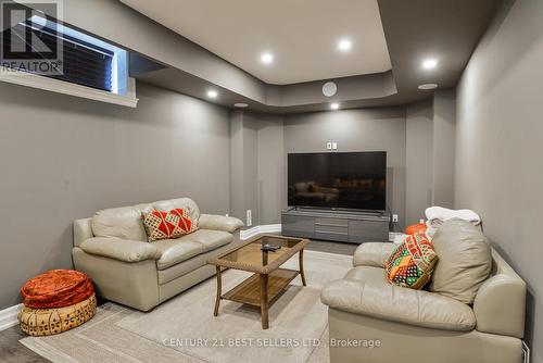 181 Anglo Street, Bracebridge, ON - Indoor Photo Showing Other Room