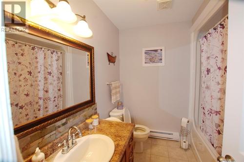 17 Bishop'S Road, Bay Robert'S, NL - Indoor Photo Showing Bathroom