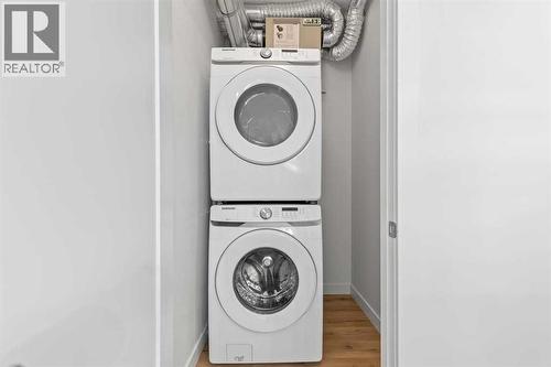 112, 40 Walgrove Walk Se, Calgary, AB - Indoor Photo Showing Laundry Room