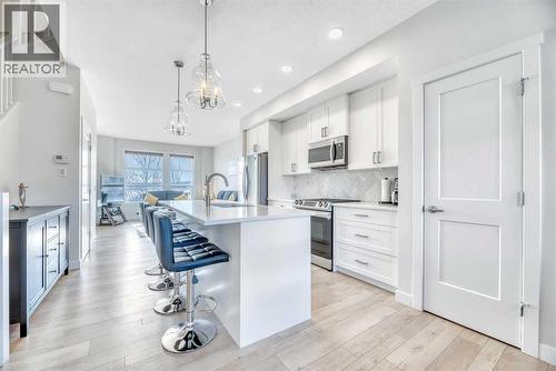 196 Wolf Hollow Park SE  Calgary, AB T2X 4M6