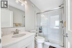 Ensuite Bathroom - 