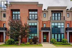 416 Aspen Meadows Hill SW  Calgary, AB T3H 0G3