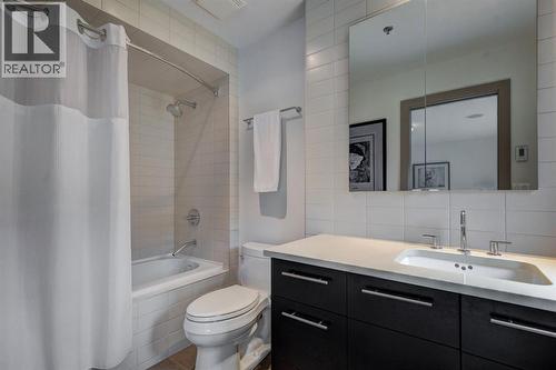 2nd bedroom ensuite - 416 Aspen Meadows Hill Sw, Calgary, AB - Indoor Photo Showing Bathroom