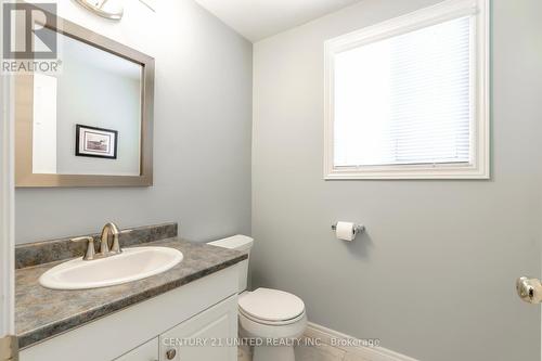 2451 Denure Drive, Peterborough (Monaghan Ward 2), ON - Indoor Photo Showing Bathroom