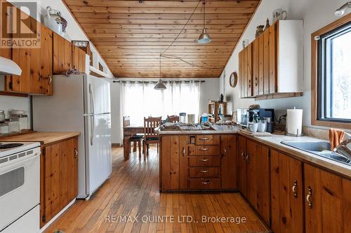 597 Harold Road, Stirling-Rawdon (Rawdon Ward), ON - Indoor Photo Showing Kitchen