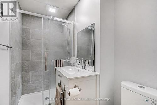 Apt 2A - 109 Lavergne Street, Ottawa, ON - Indoor Photo Showing Bathroom