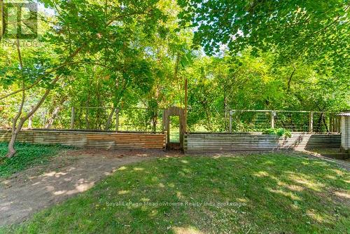 518 Grand Ridge Drive, Cambridge, ON - Outdoor