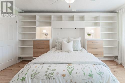 518 Grand Ridge Drive, Cambridge, ON - Indoor Photo Showing Bedroom