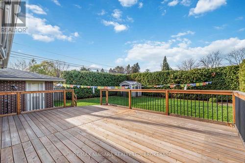 2921 Gail Avenue, Niagara Falls (Church'S Lane), ON - Outdoor With Deck Patio Veranda