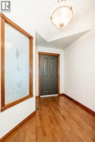 5647 55 Avenuecrescent, Innisfail, AB - Indoor Photo Showing Other Room