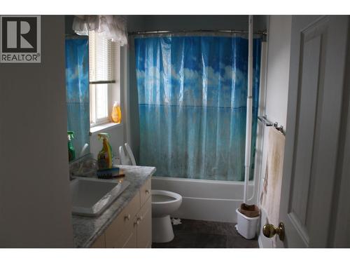 2951 11 Avenue Ne Unit# 10, Salmon Arm, BC - Indoor Photo Showing Bathroom