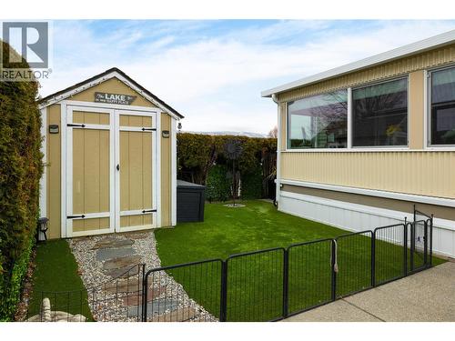 Artificial turf with putting green - 8000 Highland Road Unit# 33, Vernon, BC 