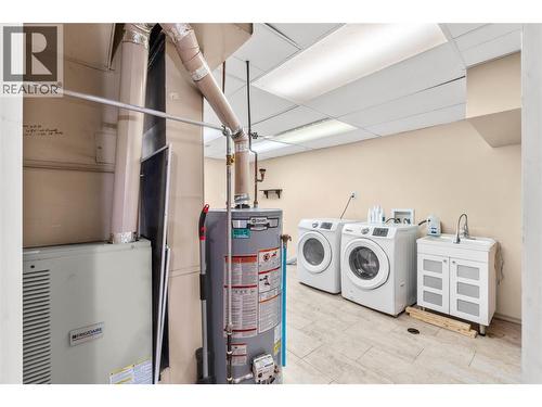 1253 Highridge Drive, Kamloops, BC - Indoor Photo Showing Laundry Room