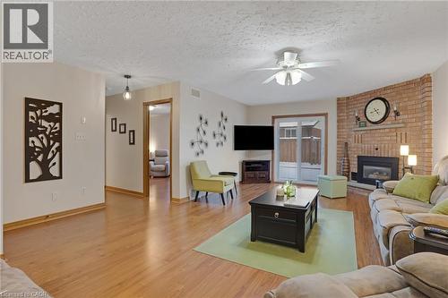 35 Southview Crescent, Cambridge, ON - Indoor Photo Showing Living Room With Fireplace