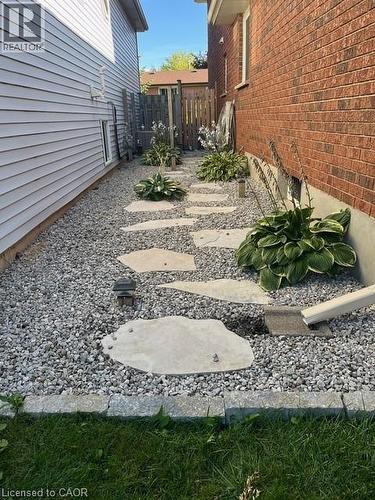 35 Southview Crescent, Cambridge, ON - Outdoor