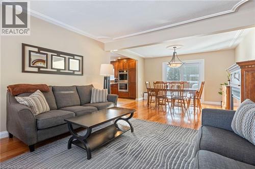 39 Sunset Drive, Simcoe, ON - Indoor Photo Showing Living Room