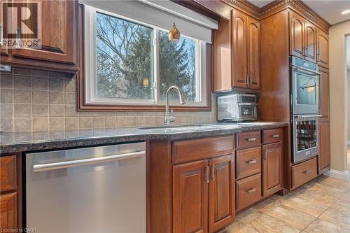 39 Sunset Drive, Simcoe, ON - Indoor Photo Showing Kitchen With Double Sink