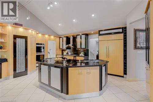 34 Harrington Place, Ancaster, ON - Indoor Photo Showing Kitchen