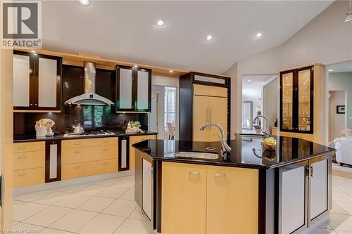 34 Harrington Place, Ancaster, ON - Indoor Photo Showing Kitchen