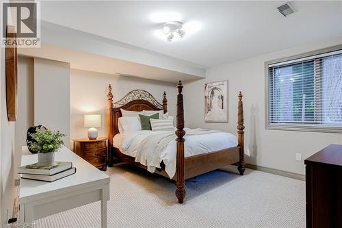 34 Harrington Place, Ancaster, ON - Indoor Photo Showing Bedroom