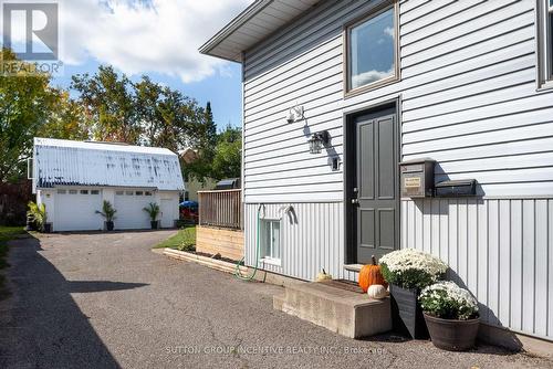 87 Dunlop Street, Orillia, ON - Outdoor