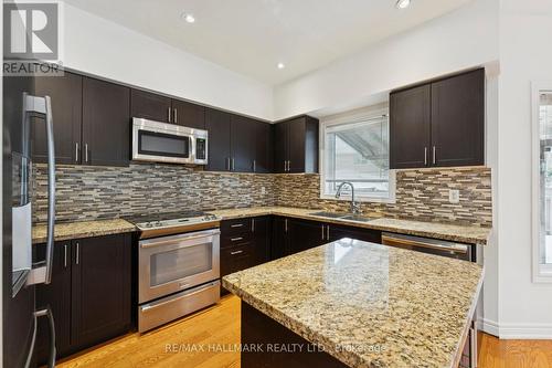 94 Olde Town Road, Brampton, ON - Indoor Photo Showing Kitchen With Double Sink With Upgraded Kitchen