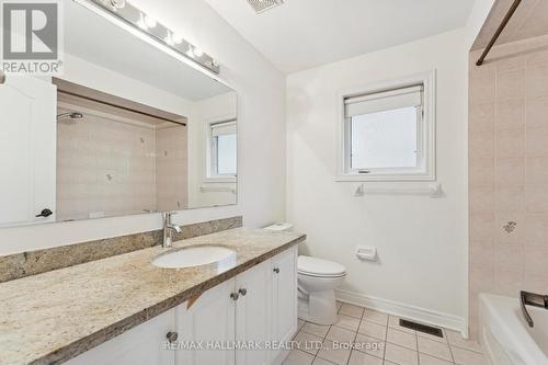 94 Olde Town Road, Brampton, ON - Indoor Photo Showing Bathroom