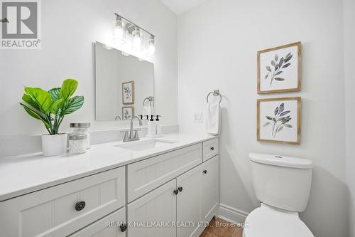 4A Holborne Avenue, Toronto, ON - Indoor Photo Showing Bathroom