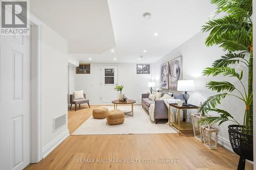 4A Holborne Avenue, Toronto, ON - Indoor