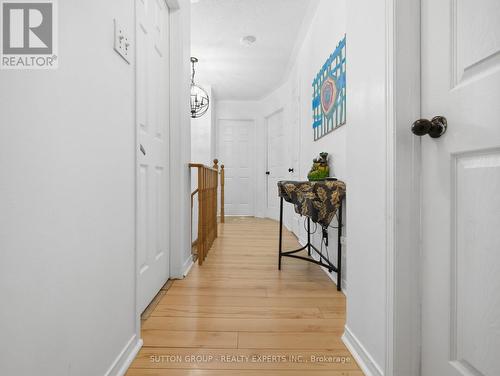 45 Ridgefield Court, Brampton, ON - Indoor Photo Showing Other Room