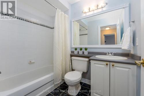 76 River Drive, Halton Hills, ON - Indoor Photo Showing Bathroom