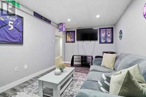 31 Galileo Boulevard, Brantford, ON - Indoor Photo Showing Living Room