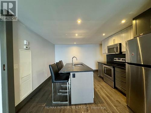 N2704 - 330 Phillip Street, Waterloo, ON - Indoor Photo Showing Kitchen