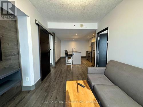 N2704 - 330 Phillip Street, Waterloo, ON - Indoor