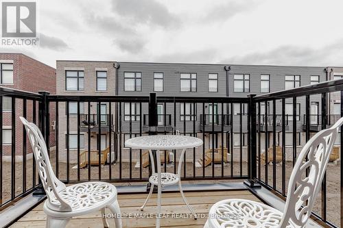 15 Bateson Street, Ajax, ON - Outdoor