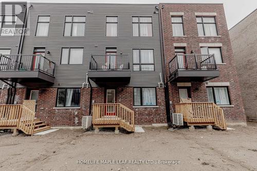 15 Bateson Street, Ajax, ON - Outdoor