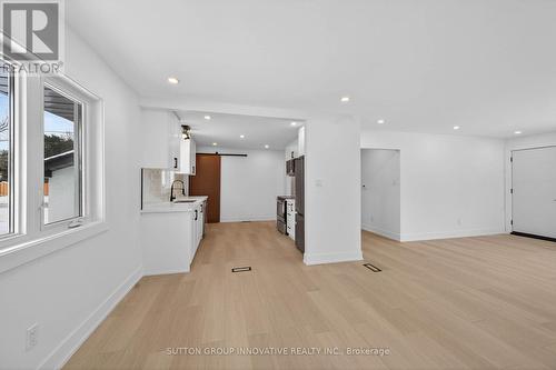 124 Corman Avenue, Hamilton, ON - Indoor Photo Showing Other Room