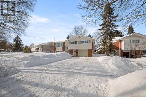 528 Greenbrook Drive, Kitchener, ON - Outdoor