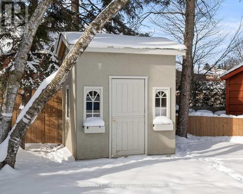 528 Greenbrook Drive, Kitchener, ON - Outdoor